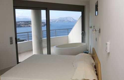 Apokoronas Villa | A stunning villa on a totally private promontory