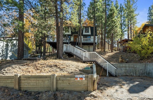 Fox Farm Casa | The Mountain Treehouse