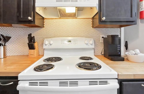 Divide Cabina | Charming Cabin W/Scenic Views Near Uc Health 2 Bedroom Cabin