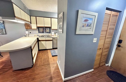 Butler Beach Condominio | Oceanfront Elegance: Luxe Condo in St. Augustine