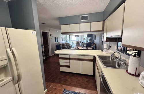 Butler Beach Condominio | Oceanfront Elegance: Luxe Condo in St. Augustine