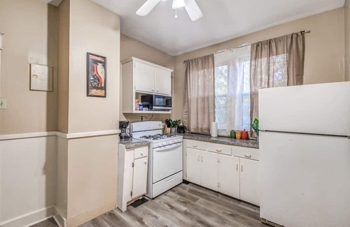 Evergreen Casa | Avalon Nest Downstairs
