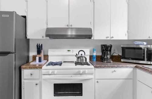 New Castle Casa | Rose Drive Roost 2
