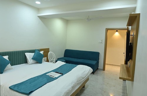 Bhat Hotel | Hotel Daily Stay