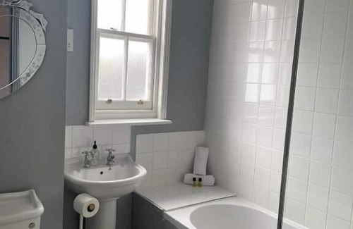Hawkhurst Hotel | The Royal Oak Hotel