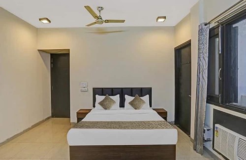 Sector 40 Hotel | Fabhotel X Green Tree