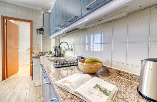 Los Realejos Apartamento | Retreat w Ocean Views Private Parking Ensuite