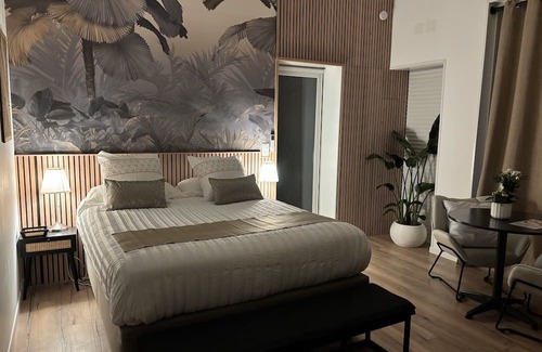 Bessens Cama Y Desayuno | Le coucher de Soleil Spa