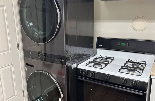 Campbell Casa | Campbell Cozy Bright 2B 1b AC Close to Downtown