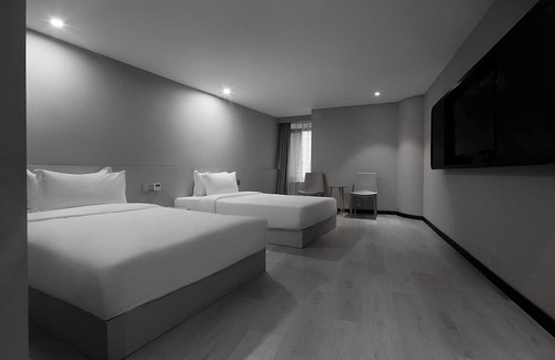 Jeifangbei Central Business District Hotel | chongqingyinshiguangjiangjingjiudian