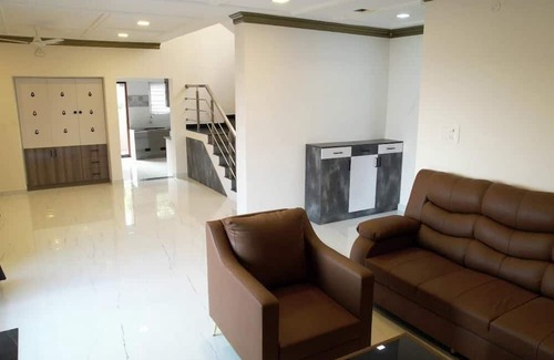 Manjakuttai Complejo | Queens Villa