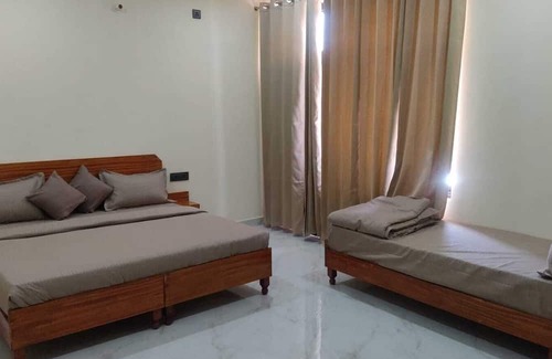 Chachian Hotel | Hotel Nirmal