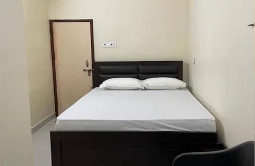 Lakhisarai Cabina | Hotel lakshmi kedarnath Hall Bihar