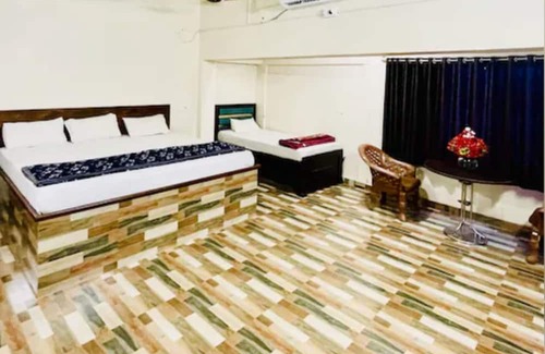 Lakhisarai Cabina | Hotel lakshmi kedarnath Hall Bihar