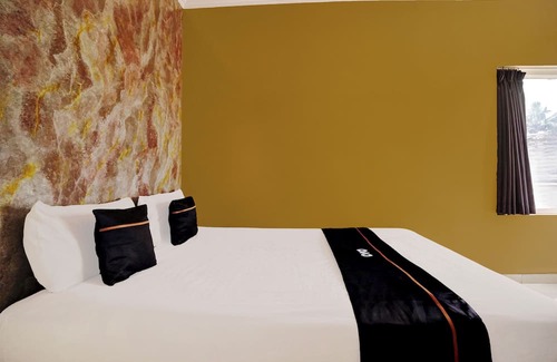 Malang Hotel | OYO 94743 Omah Bratan
