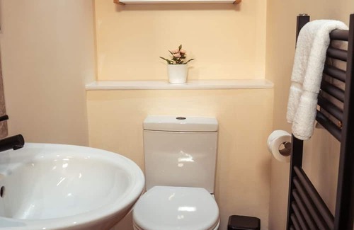 Tideswell Hotel | George Inn