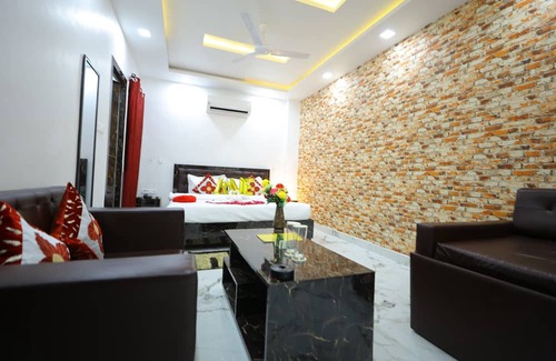 Bareilly Hotel | Hotel Rajani Bareilly AC Room