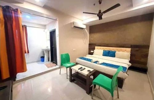 Bhavanipuram Hotel | SR GRAND HOTEL