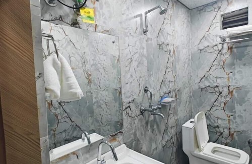 Bareilly Hotel | Hotel Konark INN