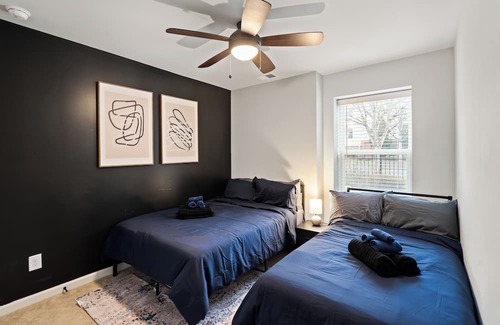 Charlotte Casa | King 3BR Townhouse in Camp North End