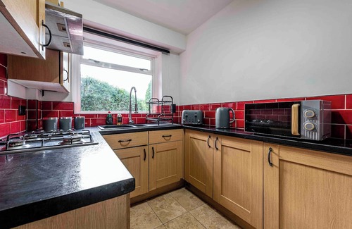 Newcastle-Under-Lyme Casa | Cosy Home in Stoke on Trent