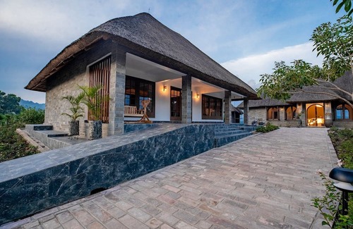 Fort Portal Cabina | Tabebuia Spa & Safari Resort