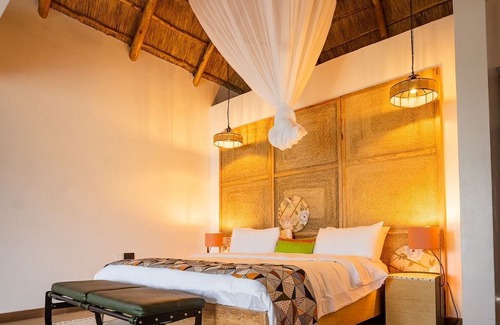 Fort Portal Cabina | Tabebuia Spa & Safari Resort
