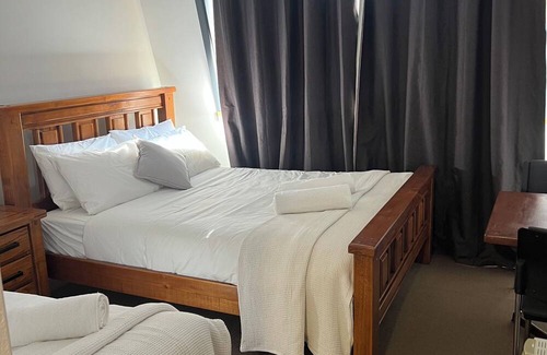 Cooma Hotel | The Lodge Cooma