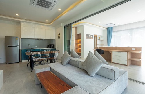 Cherngtalay Villa | Pool Villa Gym & Ocean Views V111
