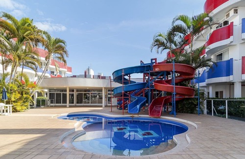 Ingleses Norte Apartamento | Apt c/Varanda in Condominio Pe na Areia Iho127