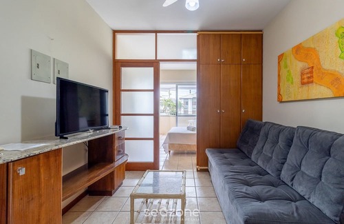 Ingleses Norte Apartamento | Apt c/Varanda in Condominio Pe na Areia Iho127