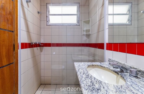 Ingleses Norte Apartamento | Apt c/Varanda in Condominio Pe na Areia Iho127