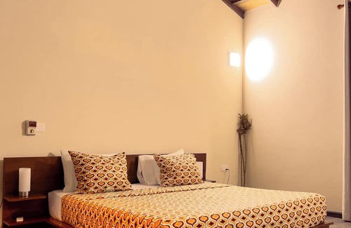Ampenyi Hotel | Ko-Sa Beach Resort