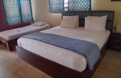 Ampenyi Hotel | Ko-Sa Beach Resort