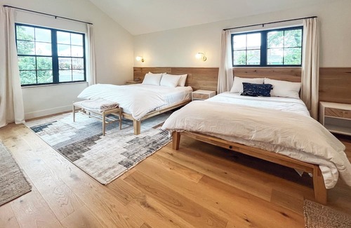 Hendersonville Hotel | Allora
