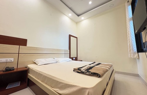 Khatu Hotel | Hotel Shree Shyam alok Khatoo