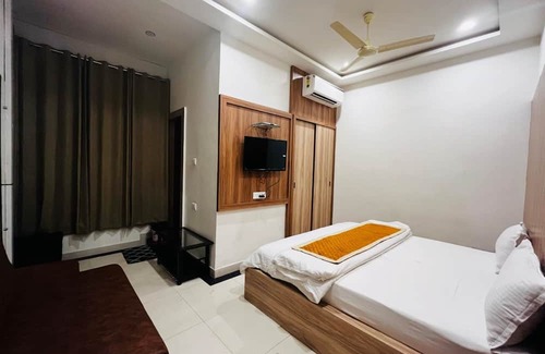 Chittorgarh Hotel | Hotel Saikripa Chittorgarh With AC