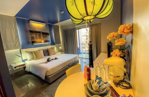 Talat Nuea Casa | Room-hotel With Balcony in Phukettown