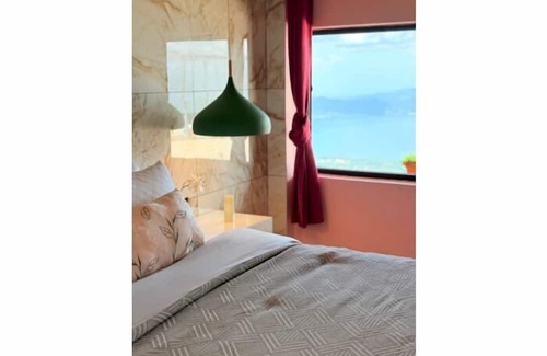 Coatepeque Hotel | Lake View House Cerro Verde