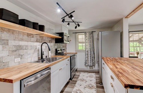 Waynesville Hotel | Wildrest Hotel