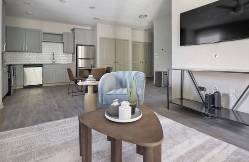 Paw Creek Apartamento | Northlake Apartments By Landing