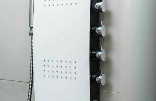 Trezzo sull'Adda Hotel | Elysium Self Check-In Rooms