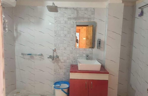 Bhatwari Casa | Harsil apple homestay