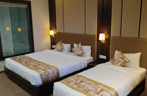 Azamgarh Hotel | Hotel Raghukul Grand
