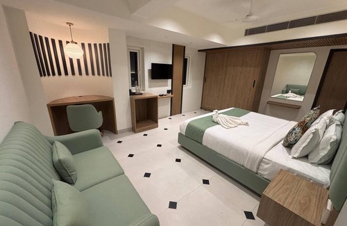 Mysore Hotel | Yuvraj Landmark