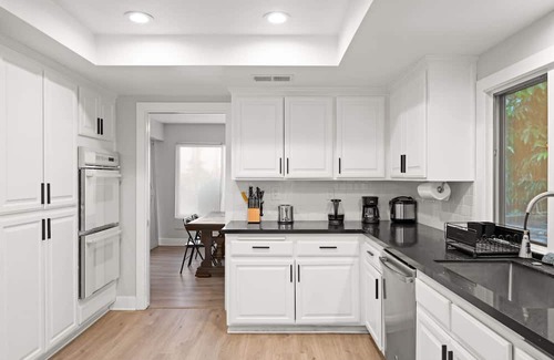 Hacienda Heights Casa | Luxury Hilltop Stay Pool Views Sleeps Many
