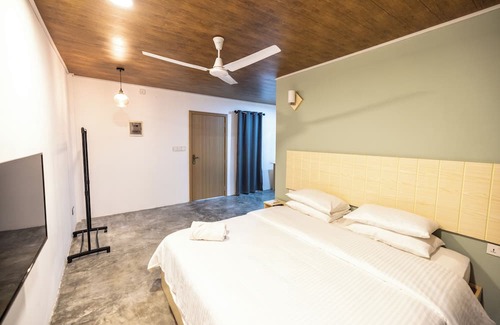 Thulusdhoo Island Casa | Bibee Surf