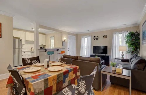 Durham Apartamento | Orchid 2br 1ba At Hillside Park 2 Bedroom Apts by Quantum Suites