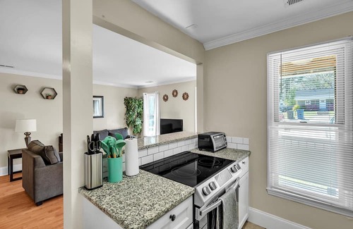 Durham Apartamento | Duke Thornapple 2br At&t Fiber 2 Bedroom Apts by Quantum Suites