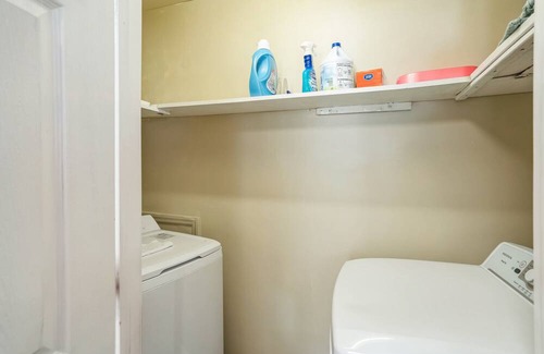 Durham Apartamento | Duke Thornapple 2br At&t Fiber 2 Bedroom Apts by Quantum Suites